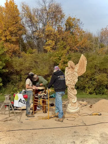 Carve Wars contributes art to Minot